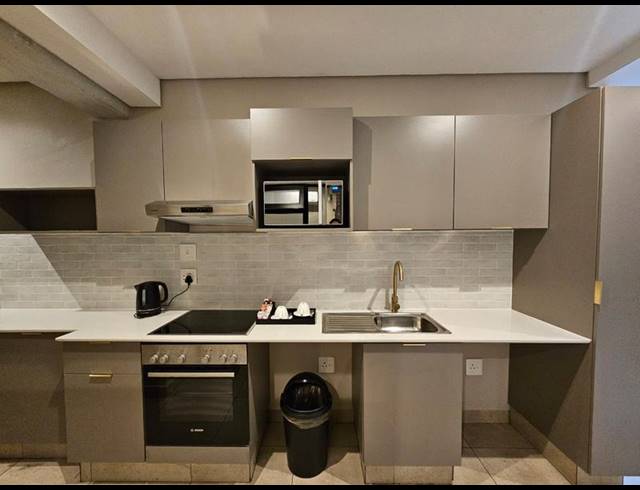 2 BEDROOM APARTMENT FOR SALE IN SANDOWN